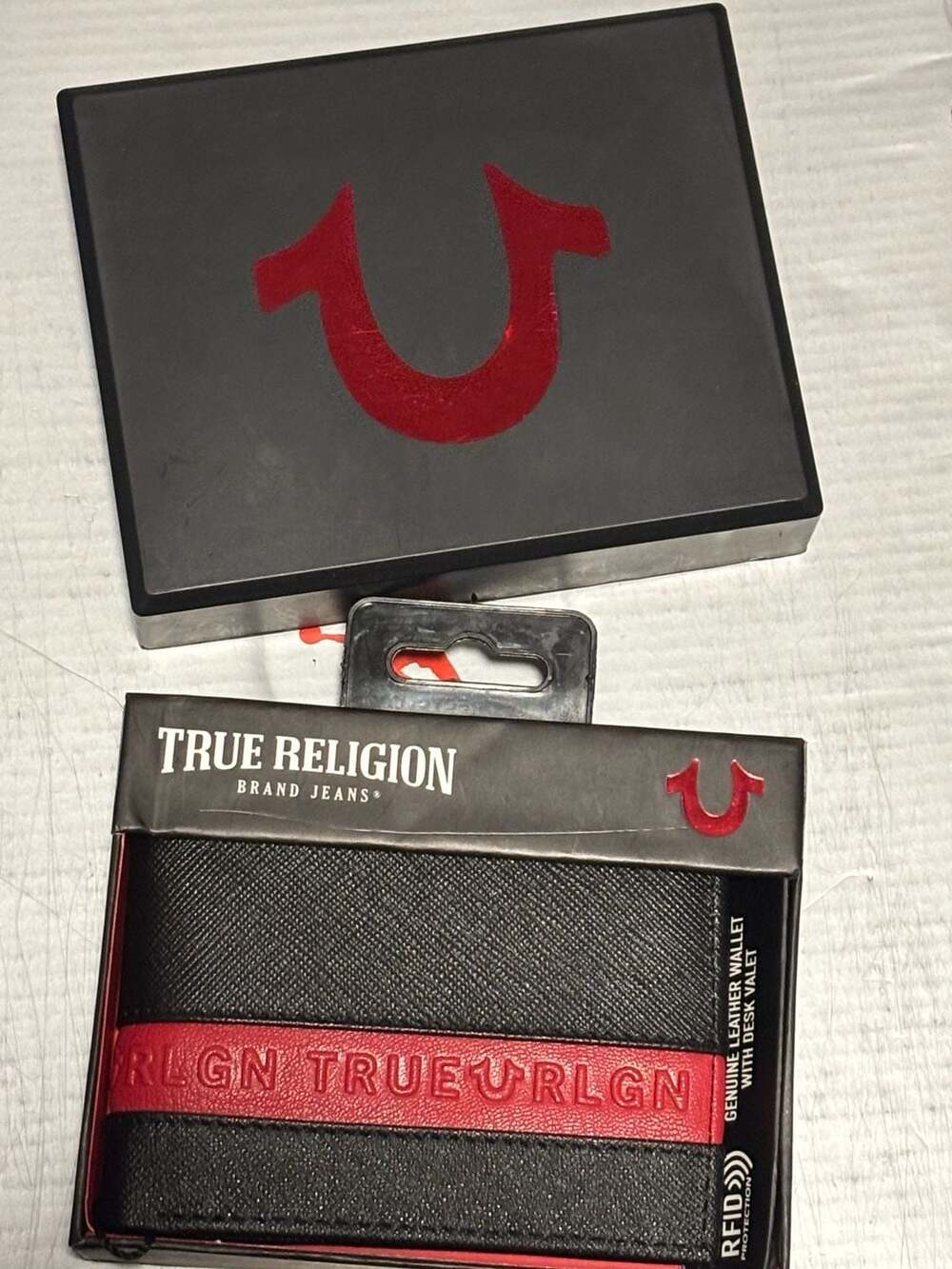 True Religion Slake Genuine Leather RFID Bifold Wallet Black Red with Gift Box